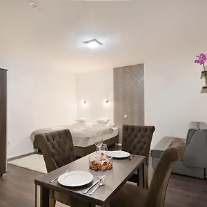 Lejlighedshotel Paulay Downtown ****